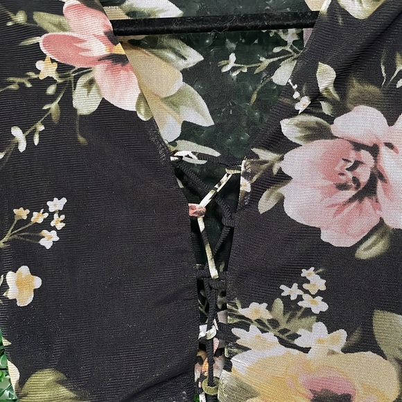 Black Floral Bell Sleeved Crop Top with Lace Tie Front - Picture 4 of 4